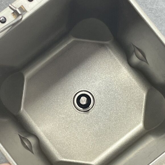 Welbilt Bread Machine Maker ABM-4900 Paddle & Metal‎ Loaf Pan Replacement Parts - Picture 4 of 10